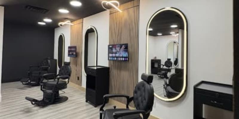 Cutology Salon For Men