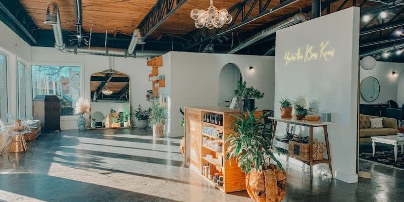 The Bee's Knees Hair Studio