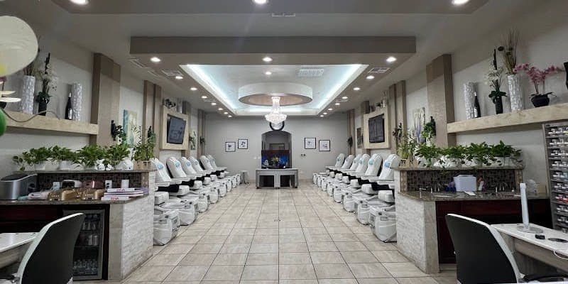 V Star Nail & Spa