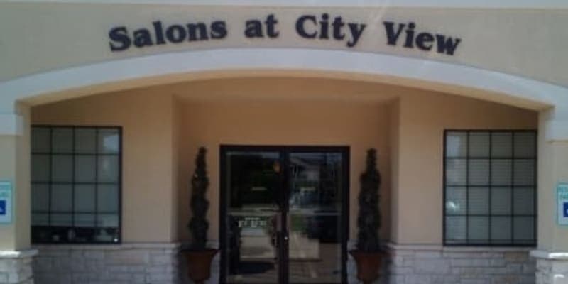 Salon and Spa Galleria Oakmont Blvd.