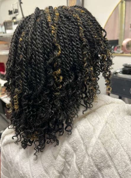 Luchrist Beauty Bar & Braids photo 3 - beauty in DFW, TX