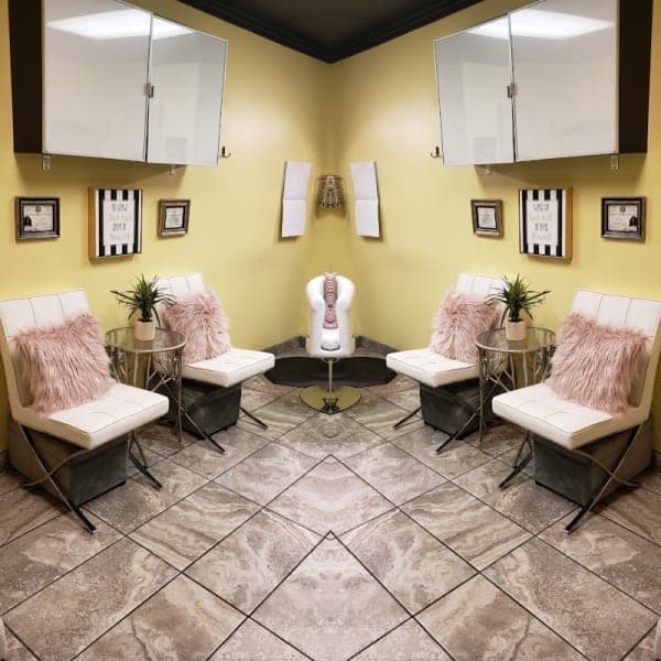 Natural roots Hair studio photo 2
