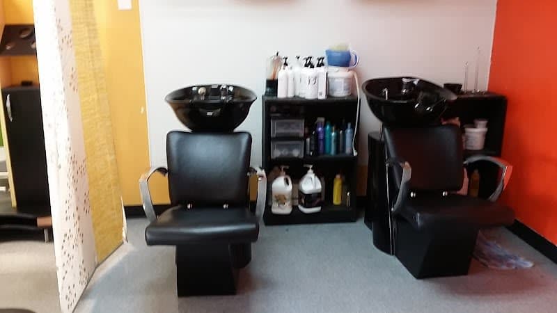 Femme Noire Hair Salon photo 1