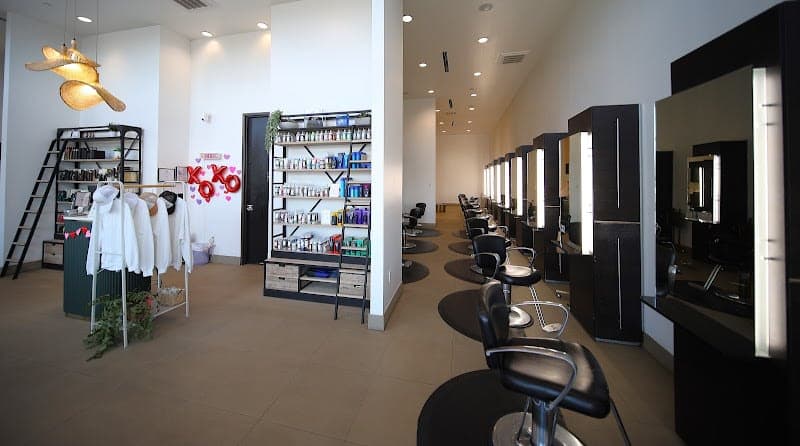 Voss Salon cover photo - beauty in DFW, TX