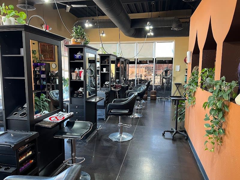Glamvy Hair & Beauty Salon photo 2