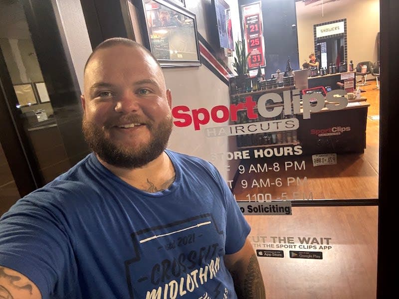 Sport Clips Haircuts of Mansfield photo 2