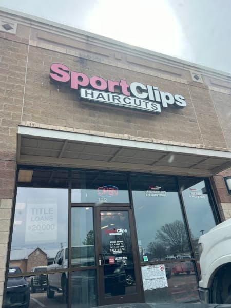 Sport Clips Haircuts of Mansfield photo 3