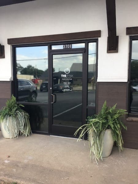 The Pink Tomato Salon & Boutique photo 2