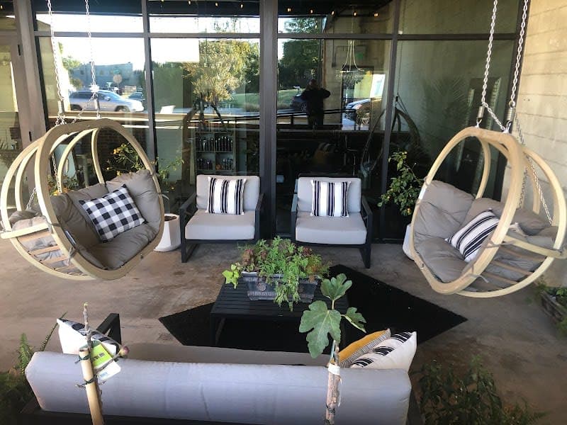 The Pink Tomato Salon & Boutique photo 3