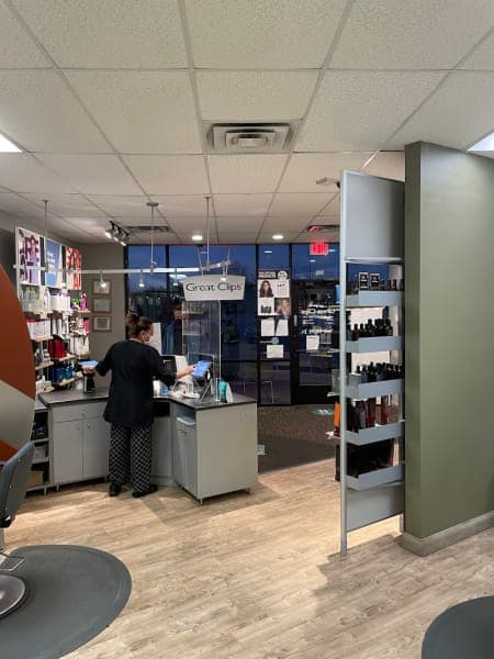 Great Clips photo 2