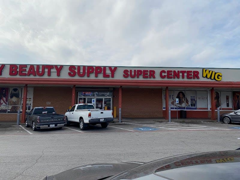 Jenny Beauty Supply in Forest Hill