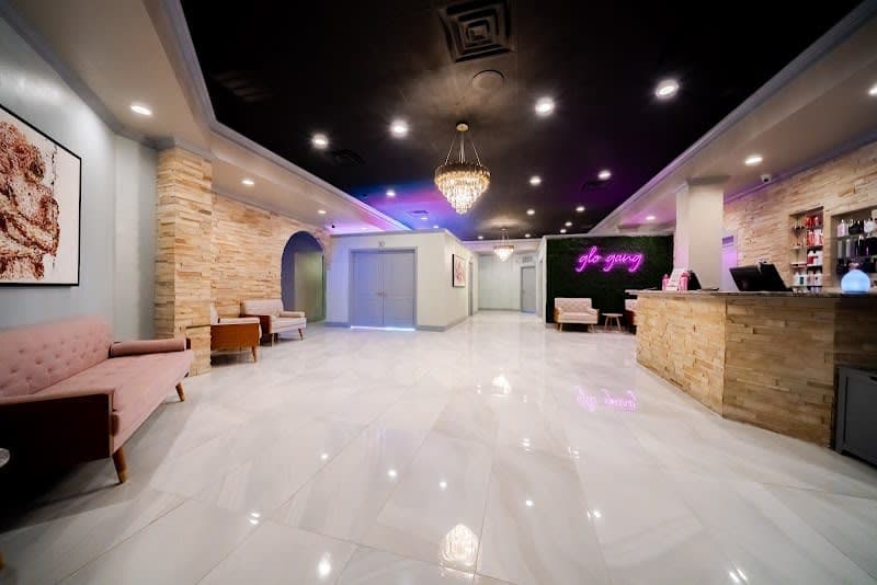 Glo Tanning photo 2 - beauty in DFW, TX