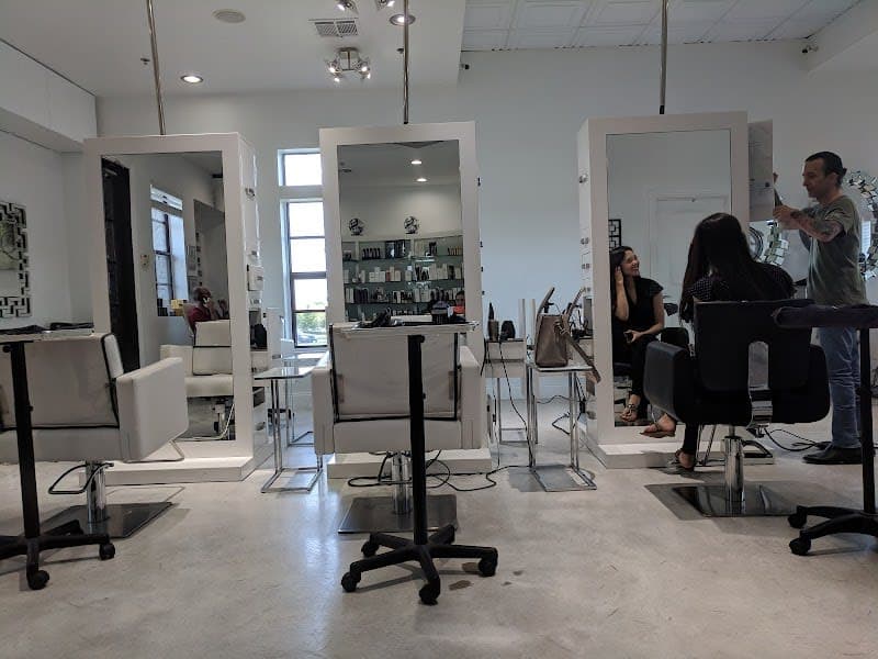 209 Salon and Extensions Studio cover photo - beauty in DFW, TX