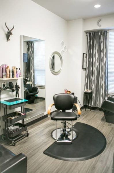 The Colour Bar Salon in Corinth