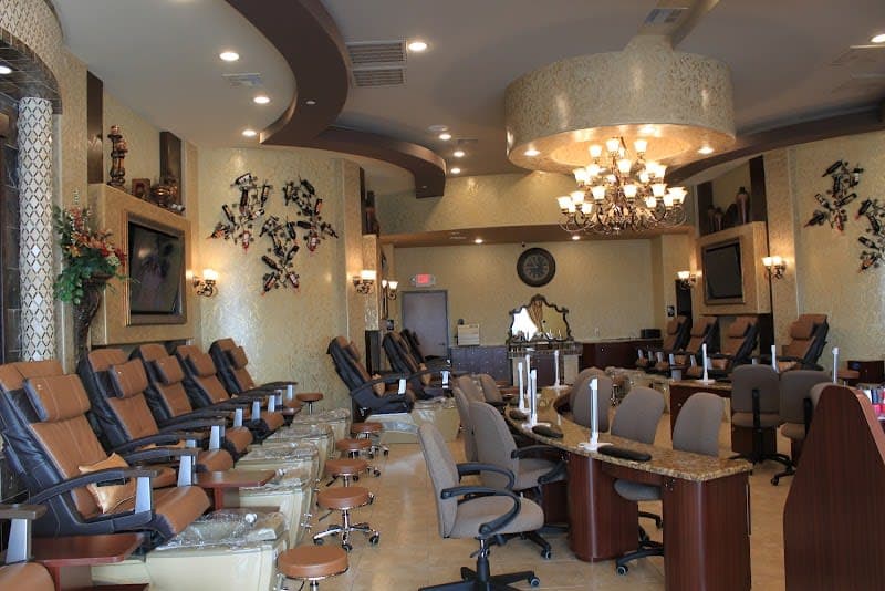 Luxe Nail Salon photo 1