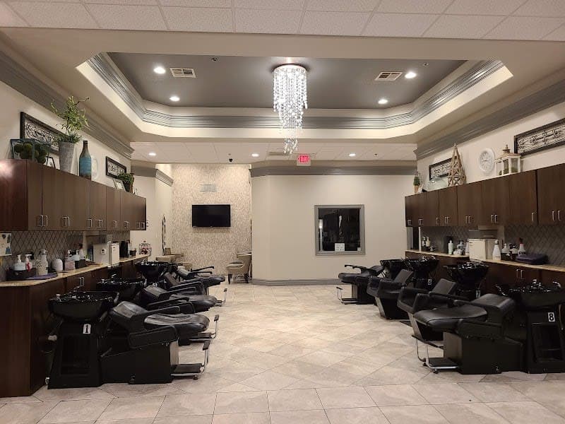 FDR Salon photo 1