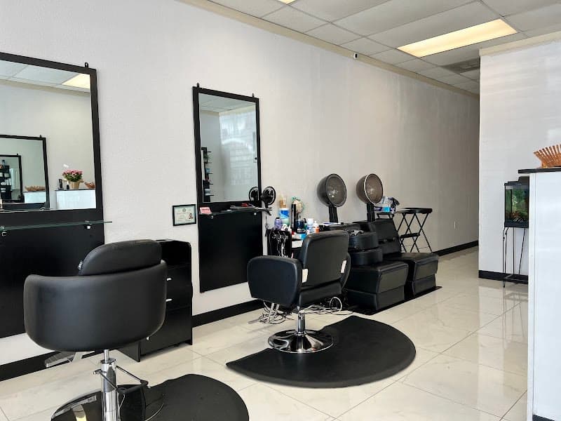 Van's Hair Salon photo 1