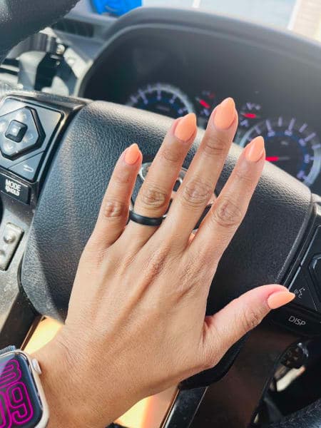 T LUXX NAIL SALON in Fort Worth