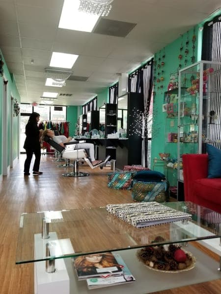 Plush Threading Lounge - Lake Worth photo 2