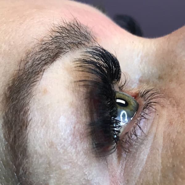 Brow Vixen Threading and Lash Salon Mansfield photo 2 - beauty in DFW, TX