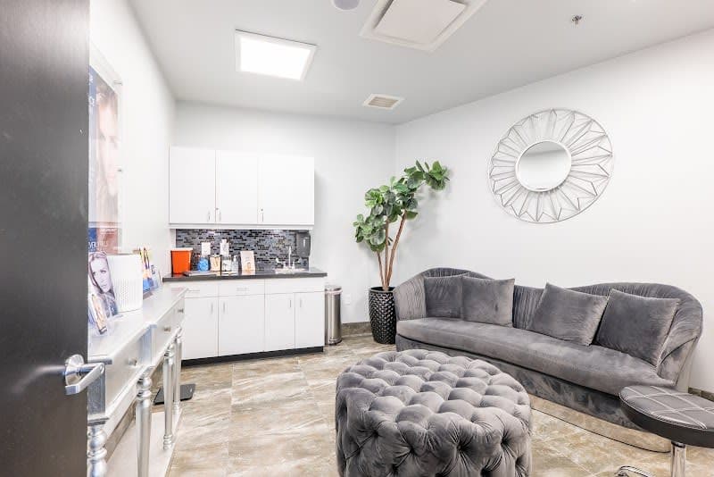 Beverly Hills Rejuvenation Center photo 2