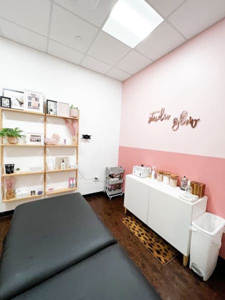 Studio Glow-Full Body Waxing photo 2