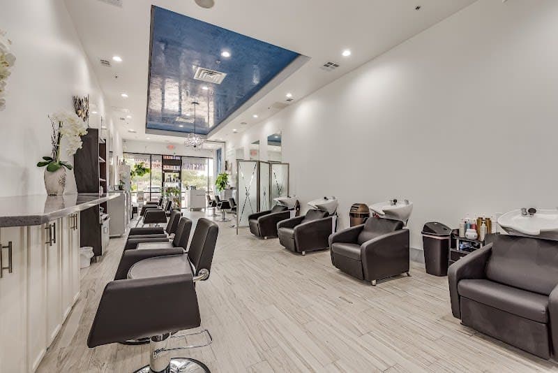 Halo Salon photo 1