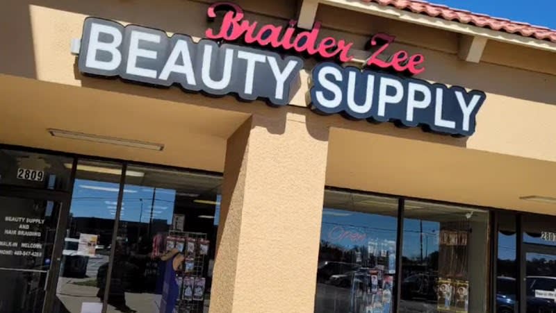 Braider Zee Beauty Supply photo 1