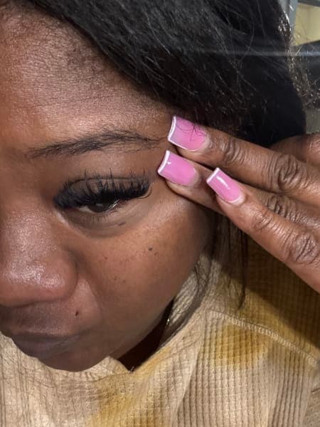 Pink Flame Lash Bar photo 2