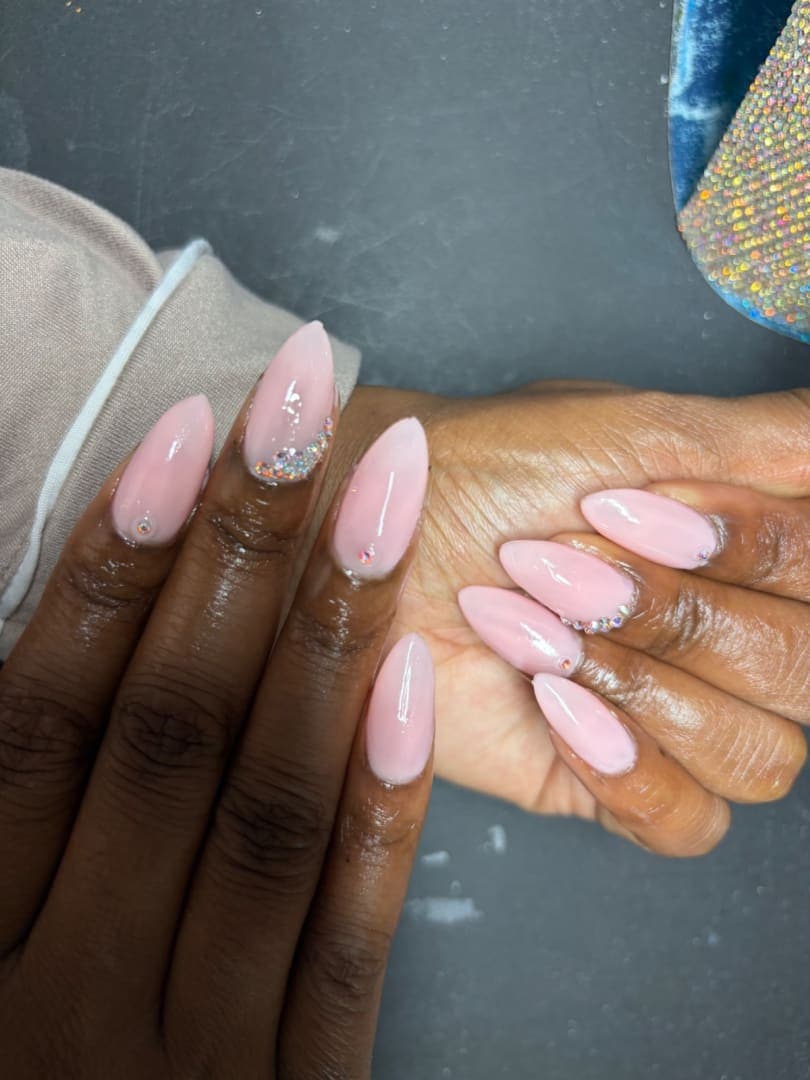 Nail club in Fort Worth